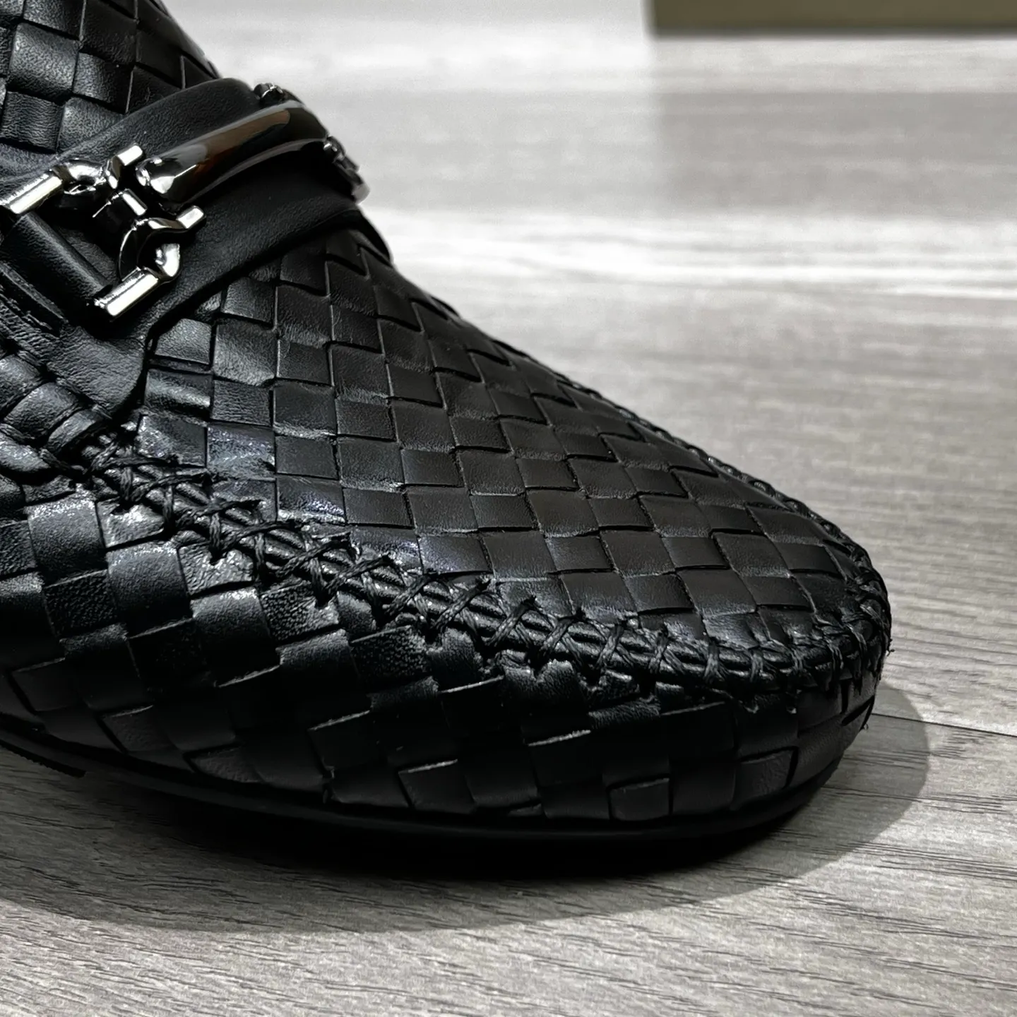 Ex-factory price 500 BV〰️Purely handmade classic men's beanie shoes👉👉driving shoes, slip-on shoes, made of imported cowhide woven from Italy, 💕water-dyed cowhide lining, 🔊original outsole, waterproof platform design, comfortable on the feet. A good choice for traveling and driving, two colors available, code number: 38-44, (45 can be customized)